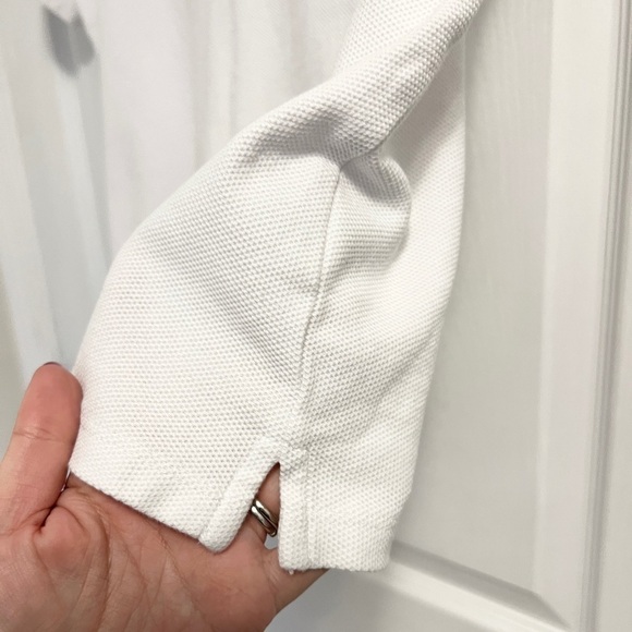 2 for $10 | H&M ‘LEFT UNREAD’ White Short Sleeve Shirt Crew Neck Women’s Medium - Picture 9 of 10